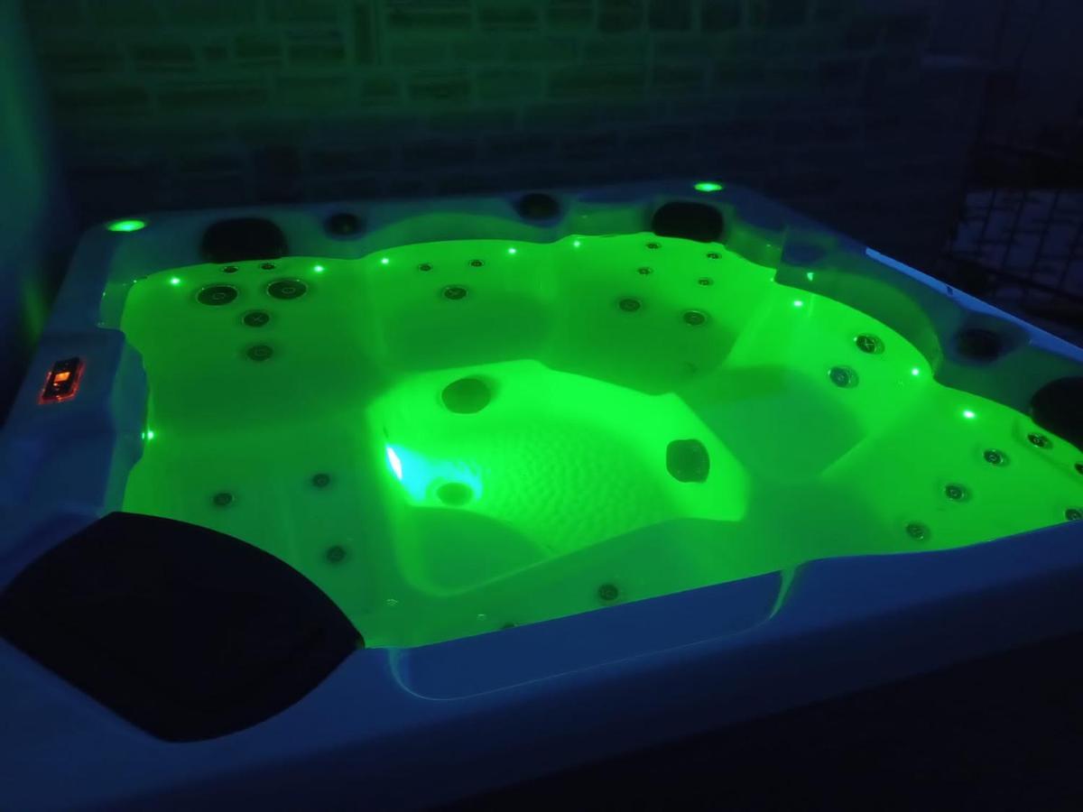Апартаменты Boutique La Perla Jacuzzi Муртер Экстерьер фото