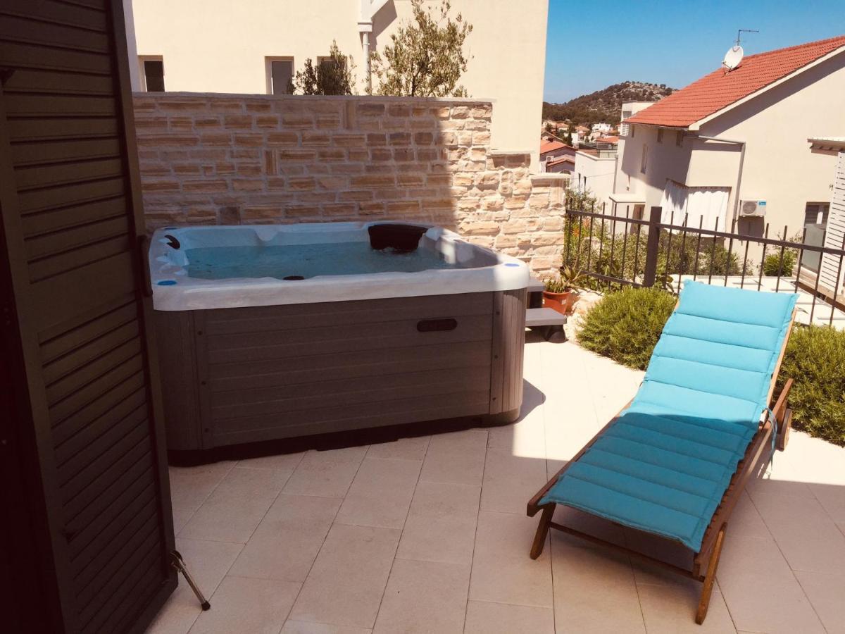 Апартаменты Boutique La Perla Jacuzzi Муртер Экстерьер фото