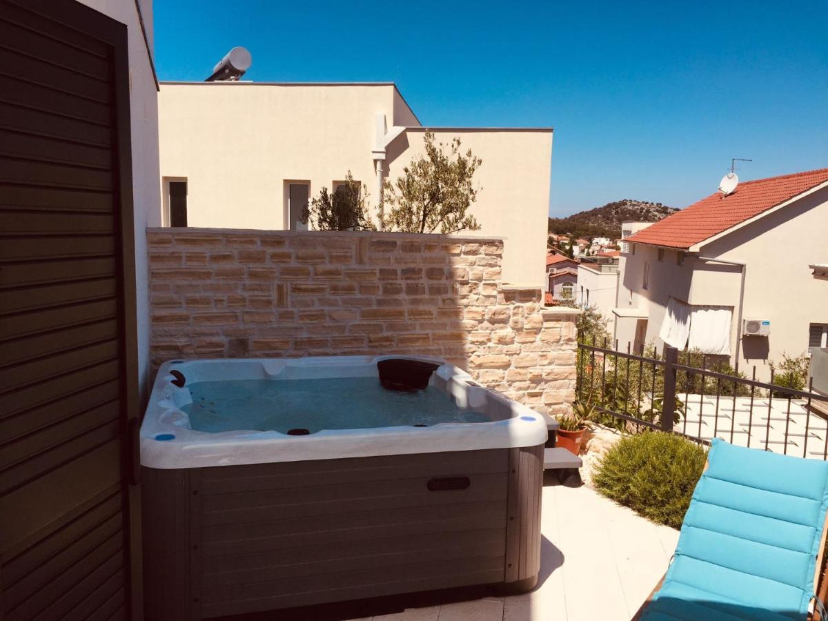 Апартаменты Boutique La Perla Jacuzzi Муртер Экстерьер фото
